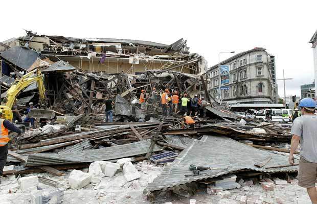 N.Z. quake hit like a ‘bomb,’ Canadians say - image