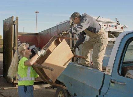 Edmonton residents focused on throwing out garbage - image