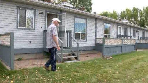 Calgary charity recycling homes to help Slave Lake fire victims - image