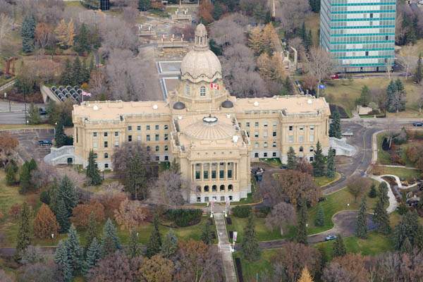 Alberta caregivers applaud new bill - image