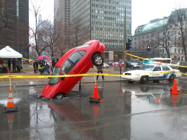 City of Montreal may not have enough asphalt to fill potholes - image