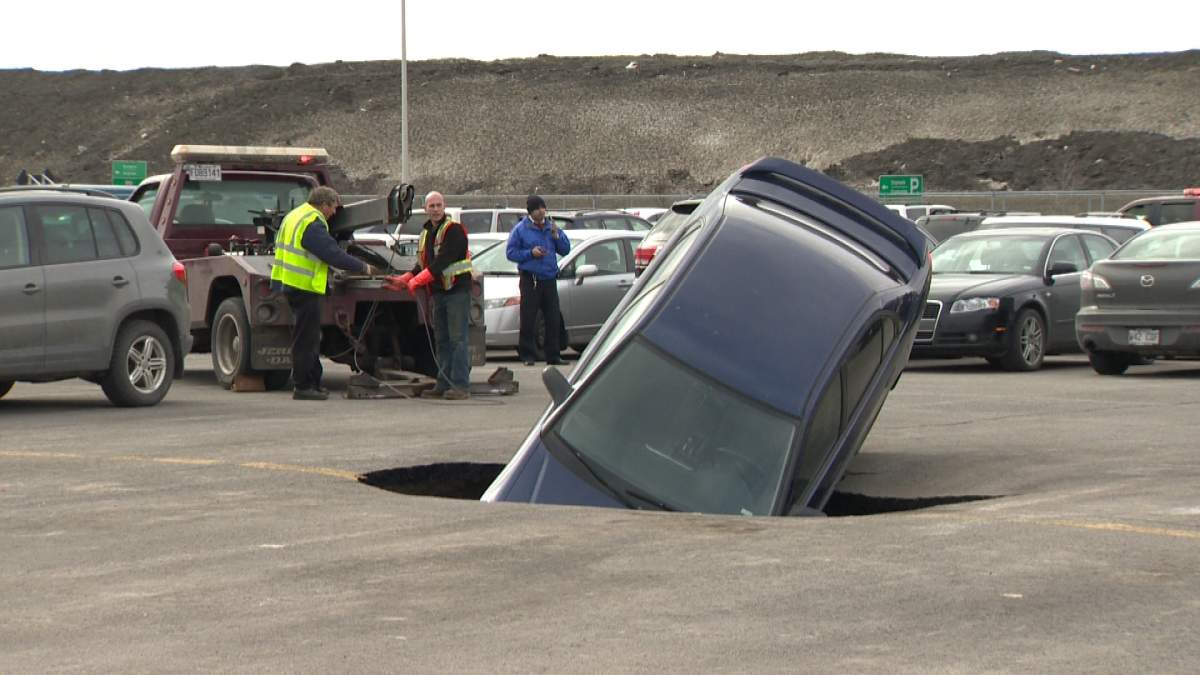 Montreal airport sinkhole