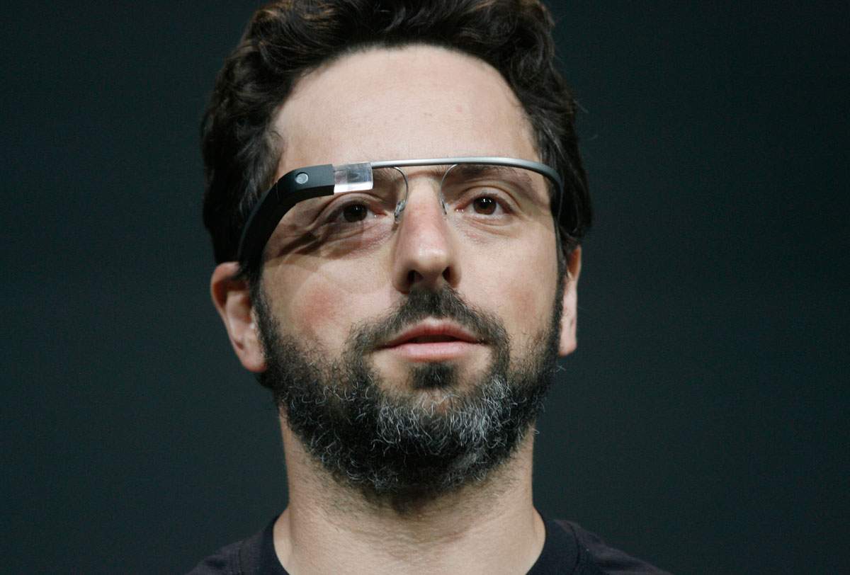 Google is enlisting film students
from five colleges to help it explore how its wearable computing
device can be used to make movies.
