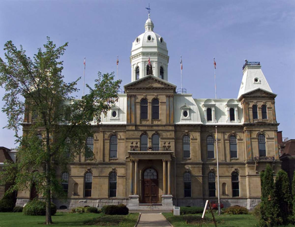 Prayer to stay in New Brunswick legislature - image