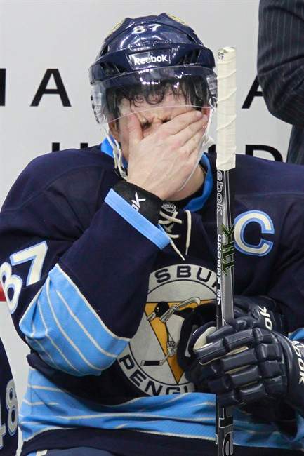 Panel finds helmets, mouth guards don’t prevent concussions - image
