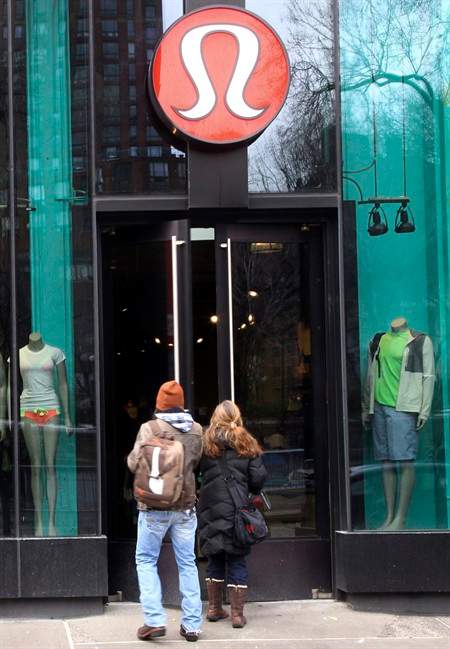 Lululemon pulls yoga pants – too revealing - image