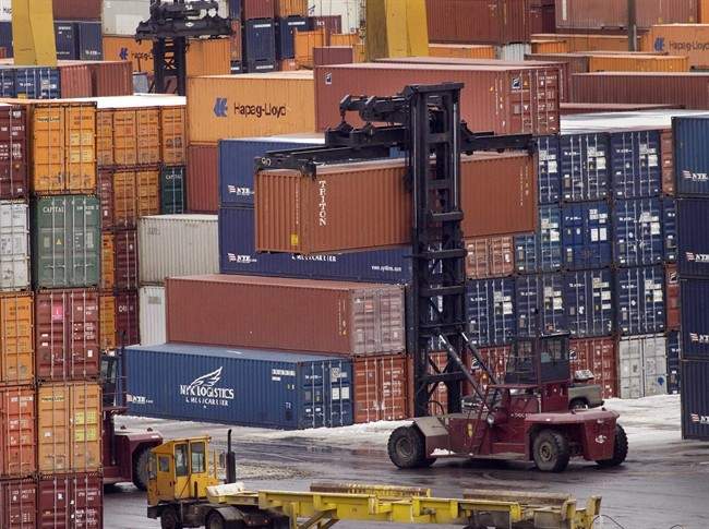 A drop in imports in the last three months of 2016 helped boost Canada's GDP numbers past economists' expectations.
