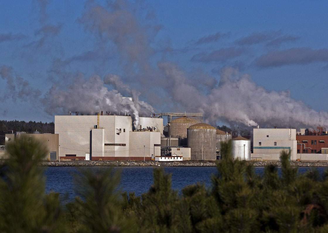 The provincial government reconvened the legislative assembly Tuesday in order to make changes to the Pension Benefits Act to allow mill workers their pension benefits.