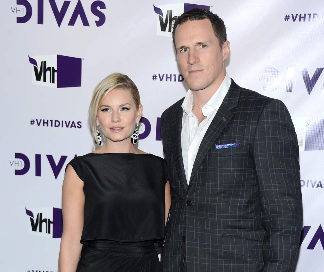 Elisha Cuthbert and Dion Phaneuf (Getty Images)