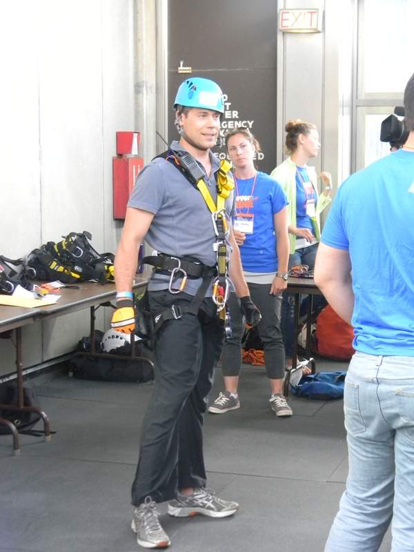 antony robart rappell city hall wall rope for hope