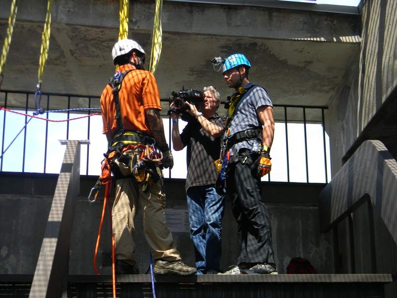 antony robart rope for hope city hall rappell