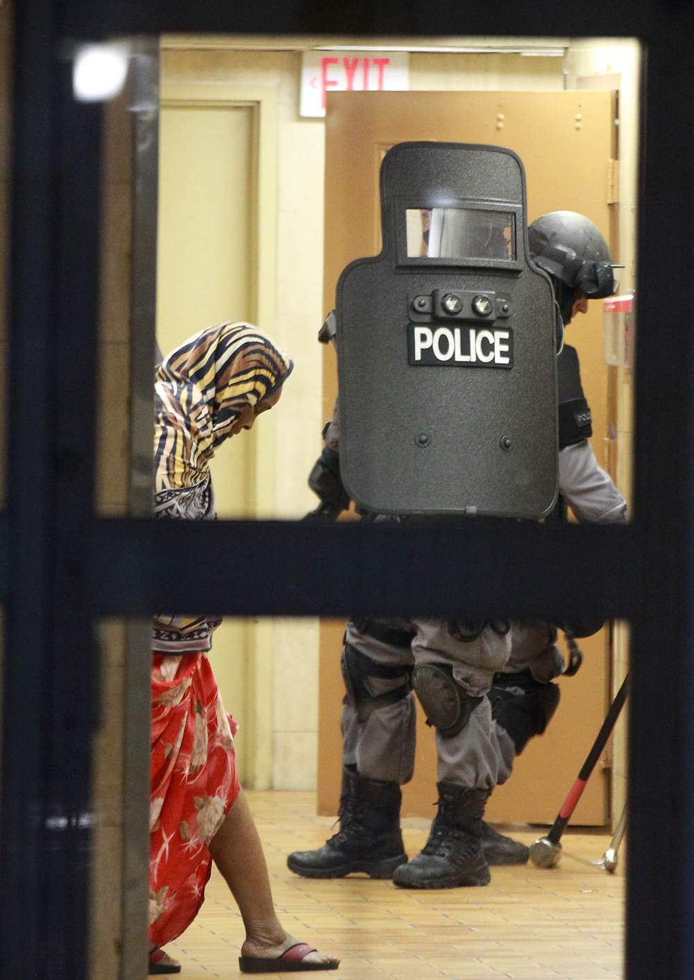 Project Traveller 320 Dixon Road police raid