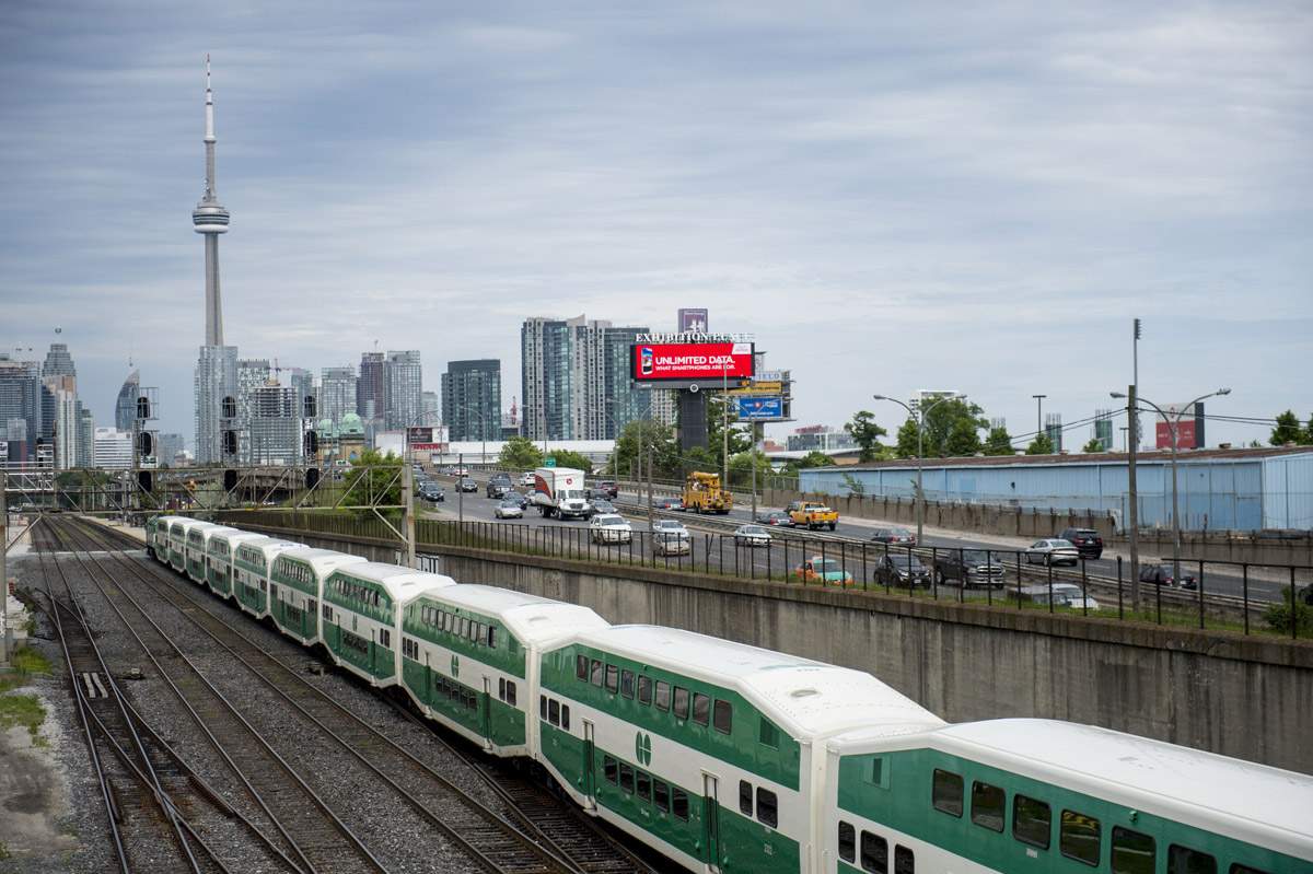 Go train,