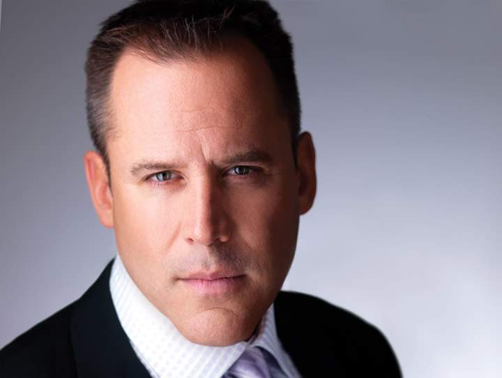 Author Vince Flynn.