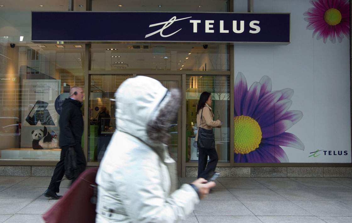 The introduction of new two-year contracts from Telus Corp. may spark higher costs for customers at the industry’s other big carriers, analysts suggest, inflating monthly bills for mobile subscribers. The need to recover costs more quickly on expensive smartphones is to blame, Telus said Wednesday.
