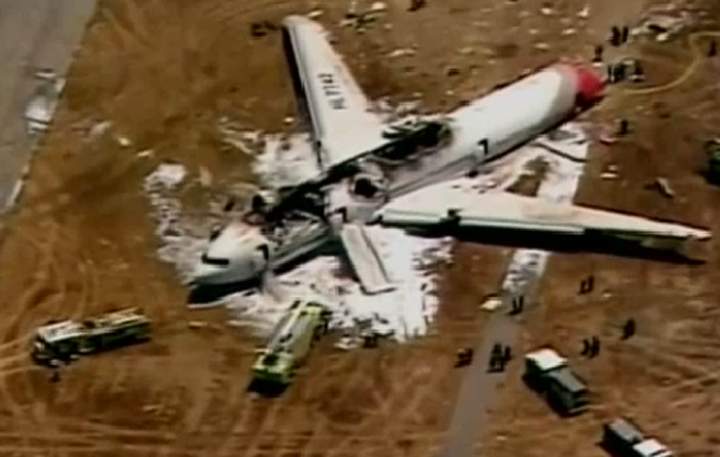 An Asiana Airlines Boeing 777 crashed at SFO and burst into flames Saturday.