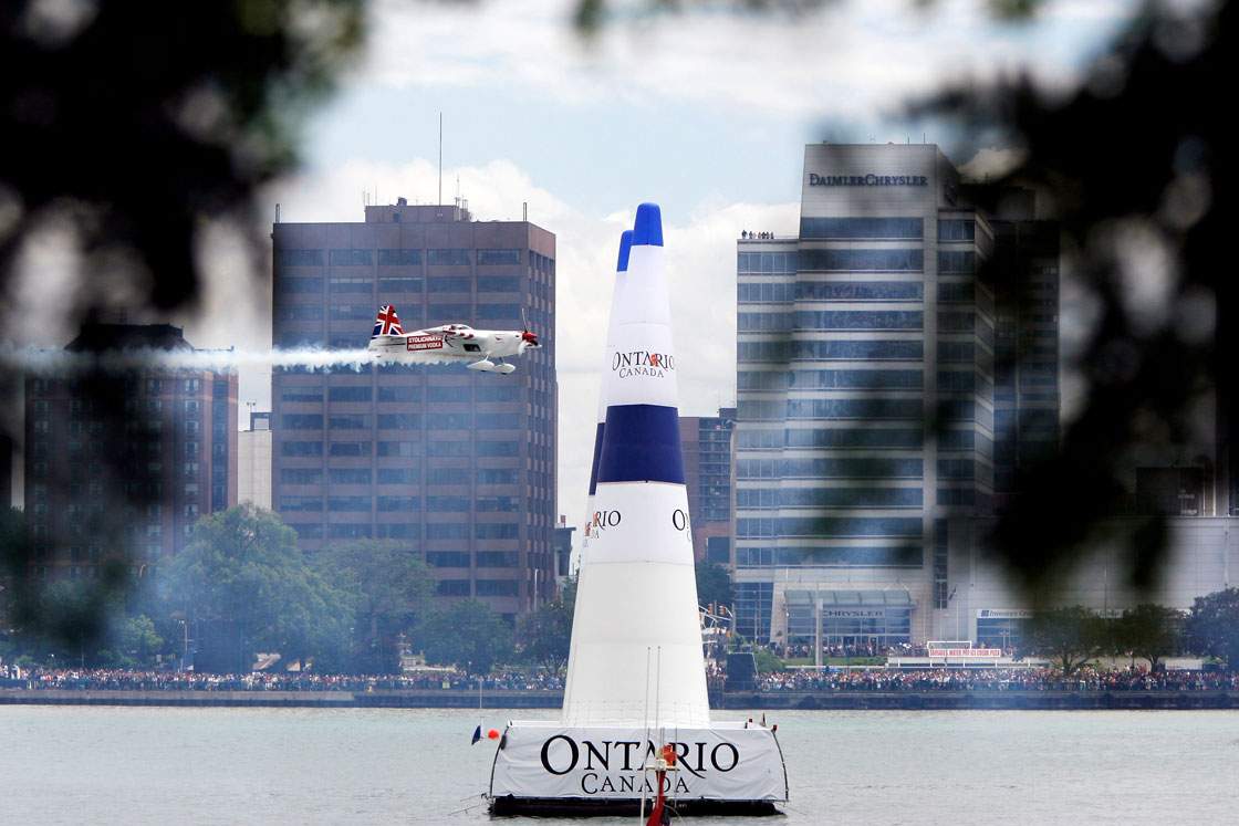 A view of Windsor from the Detroit side of the Detroit River.