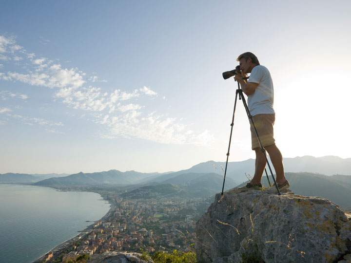 500px is a photo-sharing service for both aspiring and professional photographers to share and sell their work.