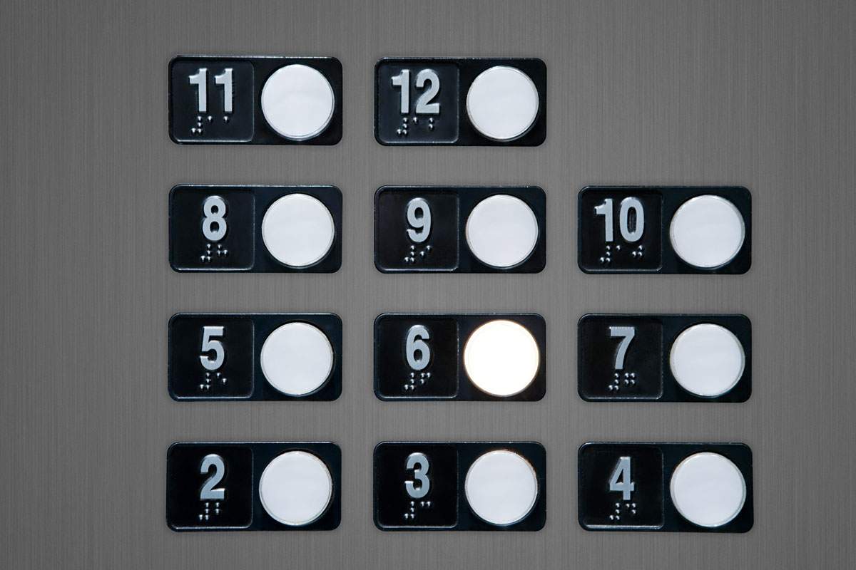 One of the country's pre-eminent elevator companies has been fined $500,000 for five violations of Ontario's safety rules.