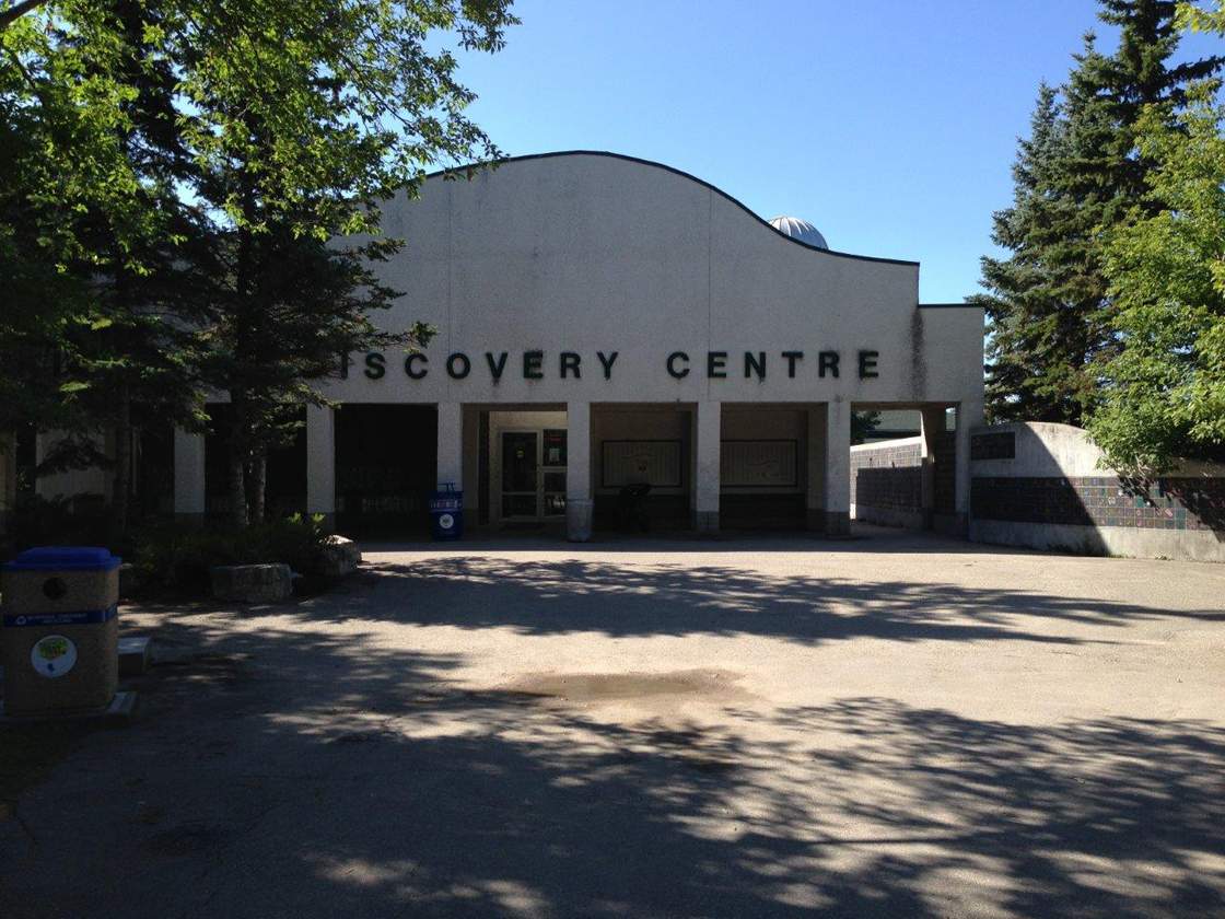 The Kinsmen Discovery Centre opened in 1990.