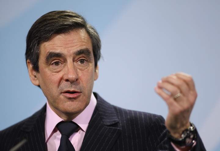 Francois Fillon, France's ex-prime minister and leading figure in the opposition UMP party, said Sunday that parliament should vote on the issue.