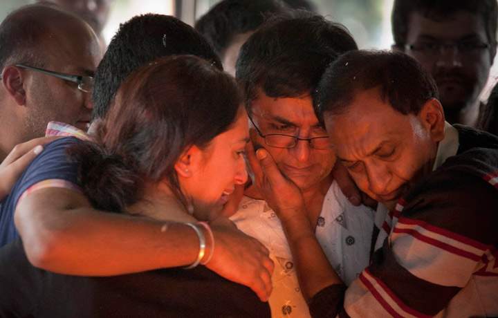 8 gut-wrenching images as Kenya mourns Westgate attack victims - image