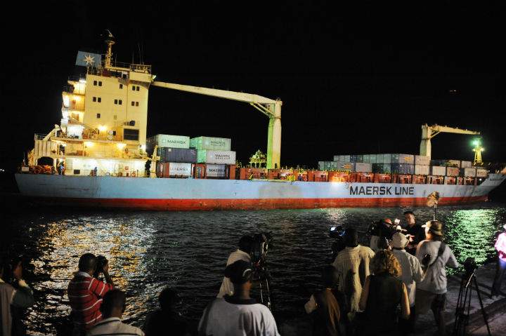 The US merchant ship Maersk Alabama berths in the Kenyan coastal city port of Mombasa on April 11, 2009. Pirates hijacked the ship as it sailed towards the port carrying food aid on April 8, though following a long struggle its crew members managed to regain control of the ship. However, its captain remains hostage to the hijackers. (Photo by Roberto Schmidt/AFP/Getty Images)