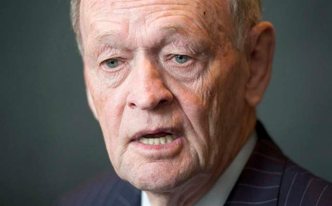 Former prime minister Jean Chretien says pot possession should be decriminalized.