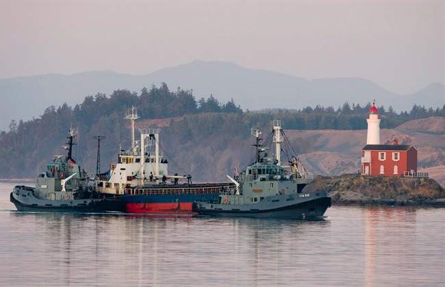 Captain of migrant ship a humanitarian: lawyer - image