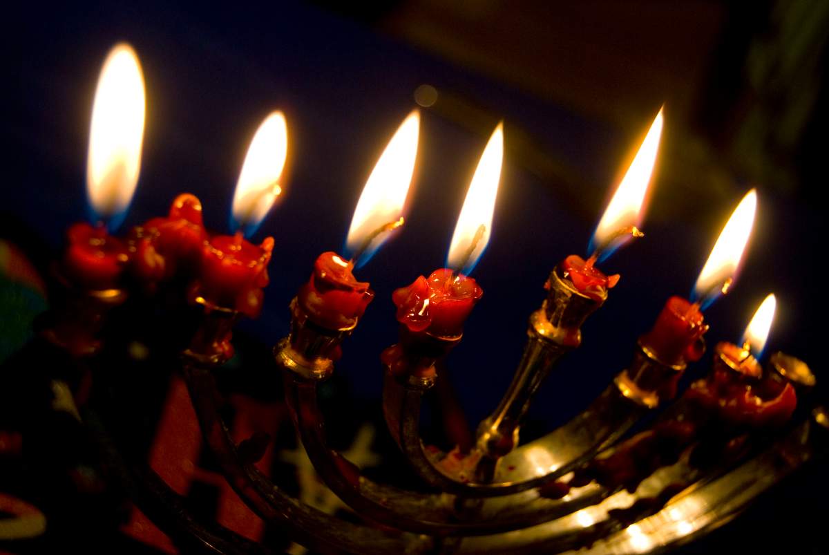 Winnipeg's Jewish community .