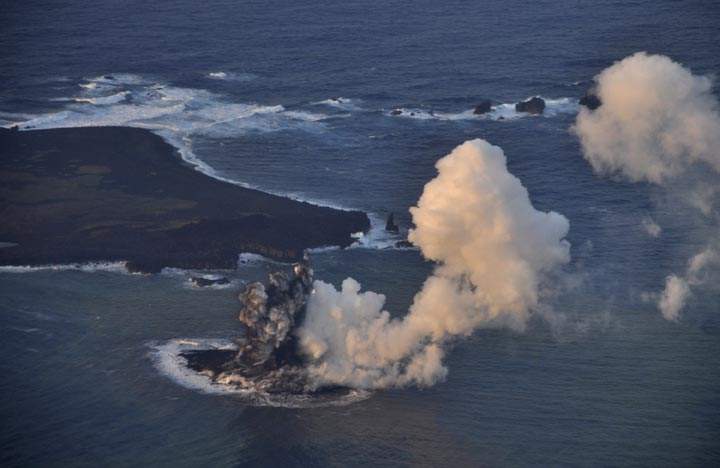 WATCH: Incredible video, photos show new island forming off Japan after volcanic eruption - image