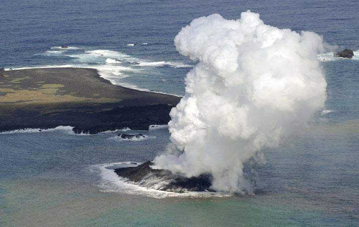 WATCH: Incredible video, photos show new island forming off Japan after volcanic eruption - image