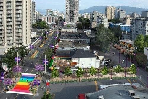 A new mid-block crosswalk will be constructed between Bute and Thurlow.