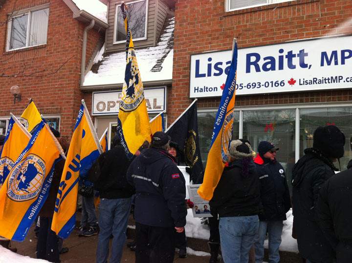 Postal workers protest