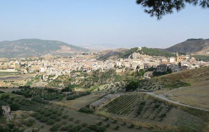 A glimpse of Cattolica Eraclea in Sicily, Italy, where reputed Mafia boss, Vito Rizzuto, was born. Credit: Toni Pecoraro