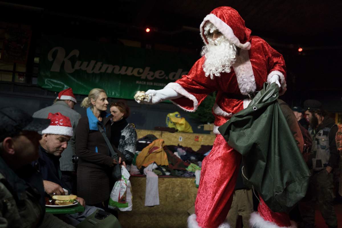 The latest poll on Canadians' appetite for giving suggests we've been a little more generous this holiday season compared to past ones. 