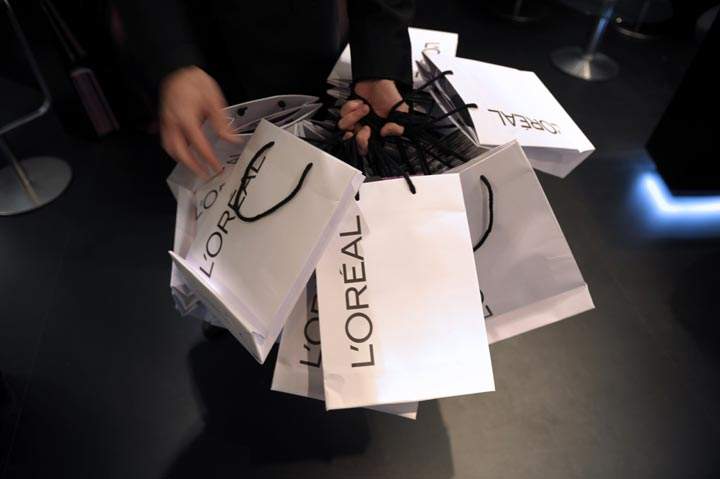 An environmental group has ranked Canada's five largest cosmetics companies based on potentially harmful ingredients in their products.
