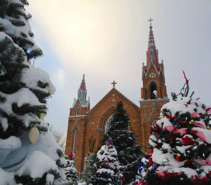 A Christmas tree memorial honouring the victims of the Lac-Megantic rail disaster
