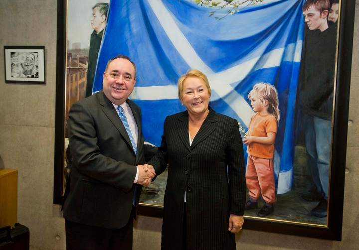 Quebec premier Pauline Marois meets Scotland’s First Minister Alex Salmond in January 2013. Courtesy Chris Watts