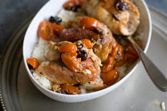 A one-skillet chicken dinner packed with flavour