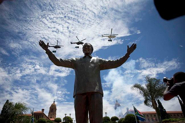Nelson Mandela statue unveiled in South Africa capital - image