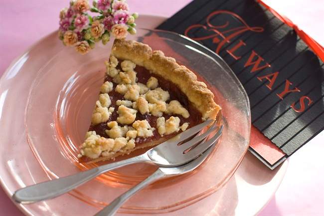 A simple jam tart for a simple expression of love