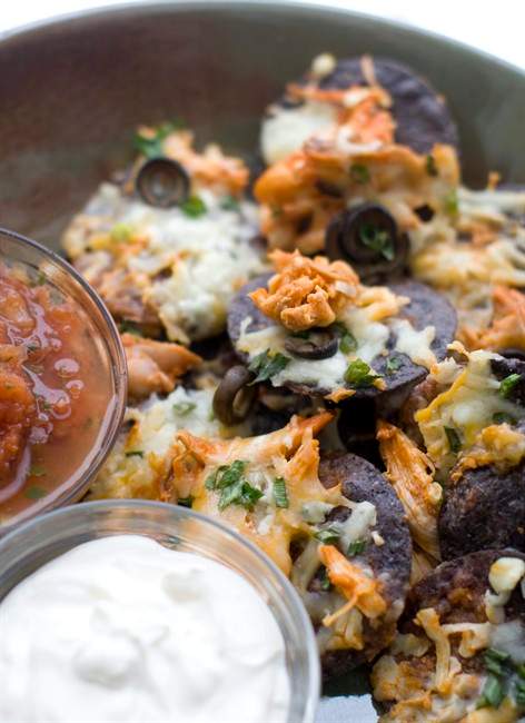 Deliciously combining 2 classic Super Bowl dishes