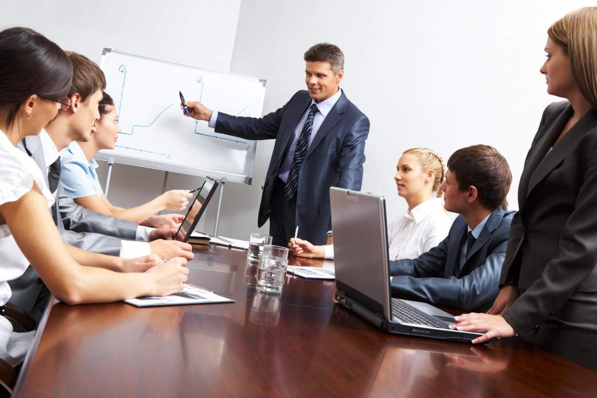 The false dichotomy of investing in employees - image