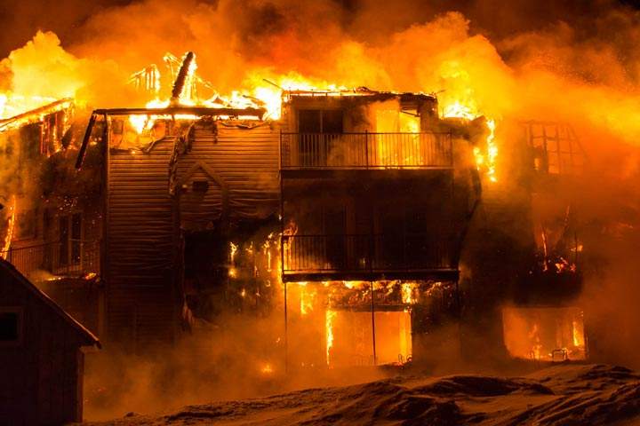 Gallery: Quebec premier visits L’Isle Verte after fire - image