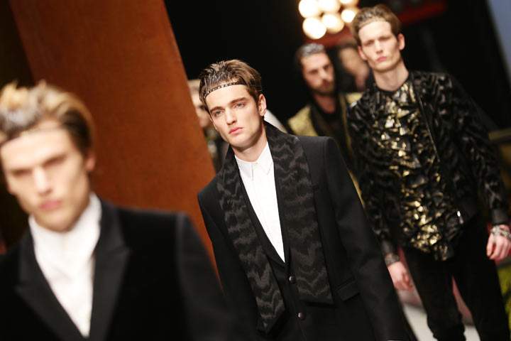 Models walk the runway during the Roberto Cavalli show as a part of Milan Fashion Week Menswear Autumn/Winter 2014 on January 14, 2014 in Milan, Italy. (Photo by Vittorio Zunino Celotto/Getty Images)