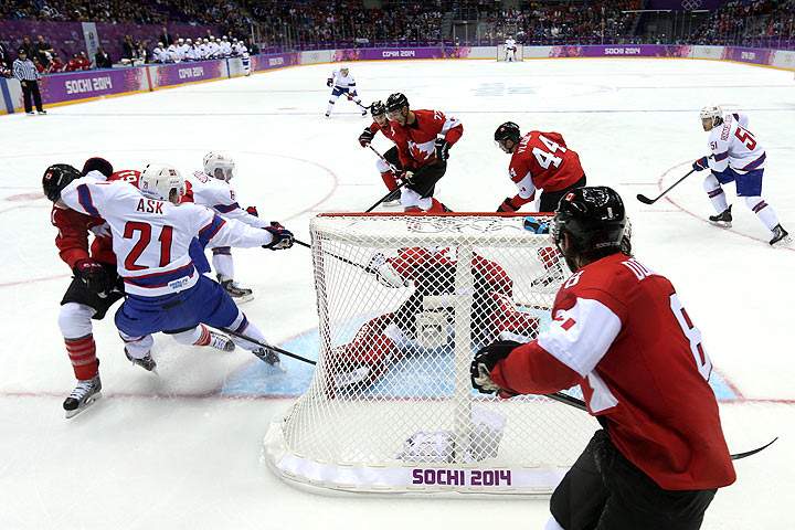 Canada vs Norway: Game 1 of the men’s hockey tournament in Sochi
