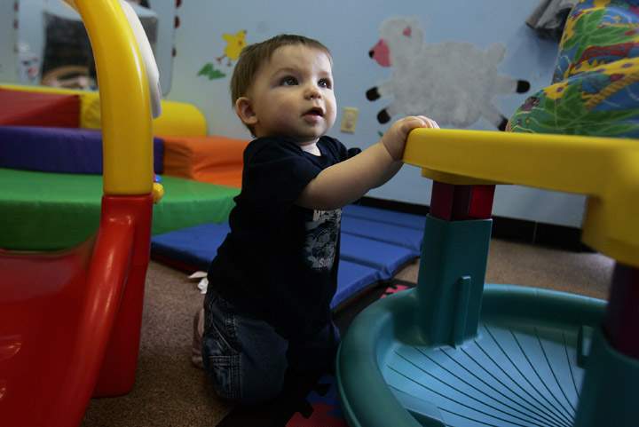 You have the flashcards, educational DVDs and flip books ready to go for your newborn baby’s budding brain. But a Canadian study is questioning the benefits of these products that target new parents.
