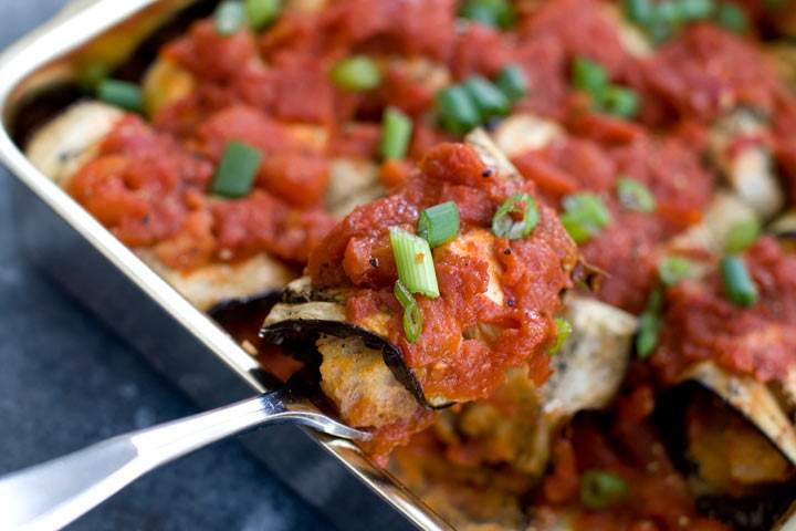Recipe for a lighter version of eggplant Parmesan
