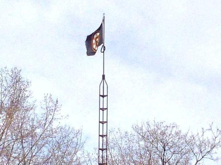 In Kahnawake, Boston Bruins show their passion for their team inside and outside their homes.